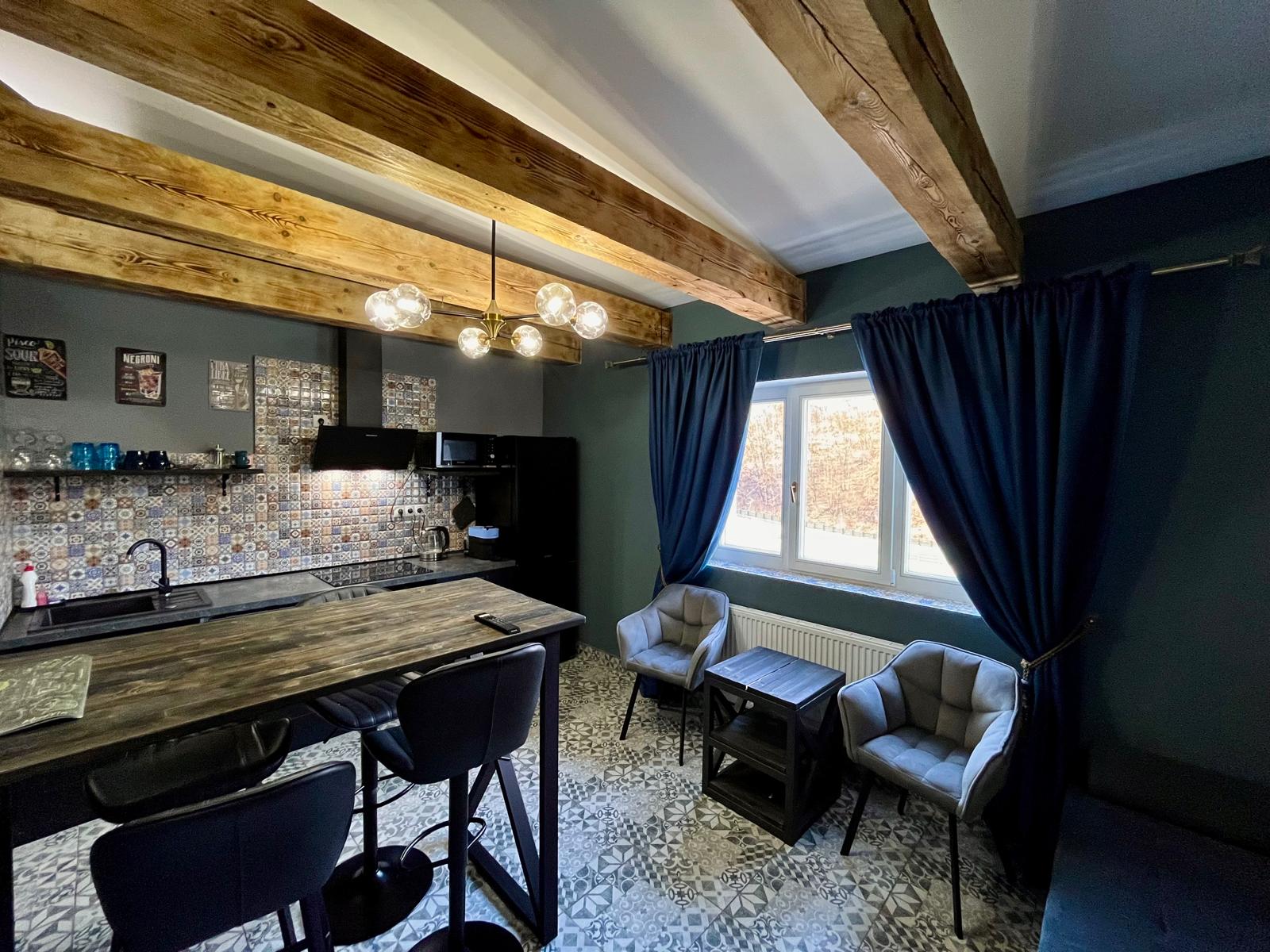 Kuchyne s tramovym stropem